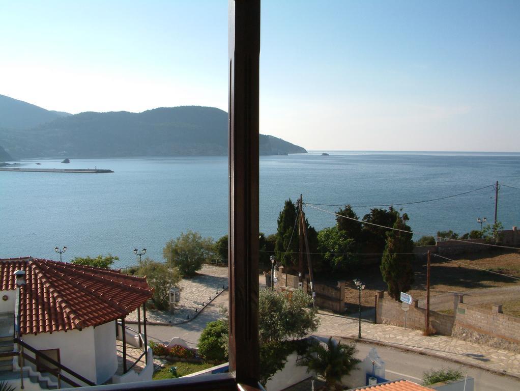 Pleoussa Studio And Apartments Skopelos Town Exterior photo